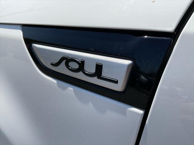 used 2015 Kia Soul car, priced at $8,985