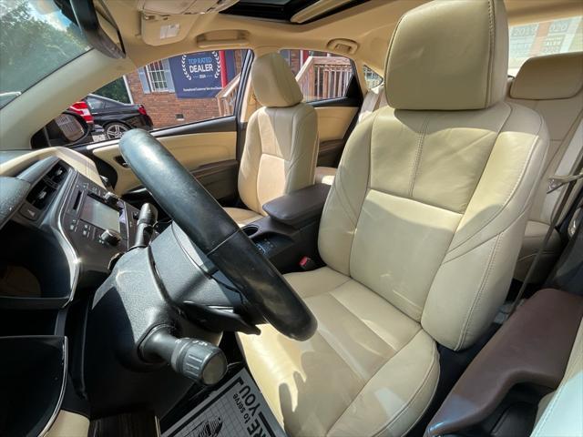 used 2015 Toyota Avalon car, priced at $9,985