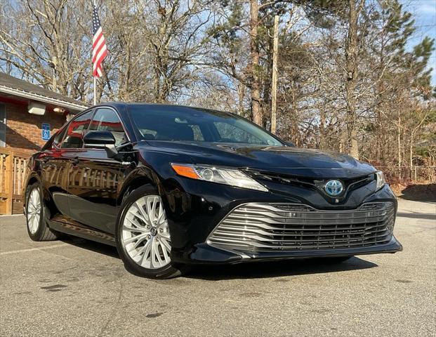 used 2018 Toyota Camry Hybrid car, priced at $17,485