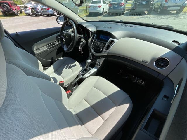 used 2014 Chevrolet Cruze car, priced at $4,985