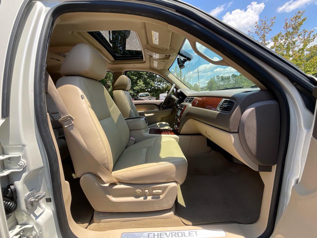 used 2014 Chevrolet Suburban car, priced at $19,985