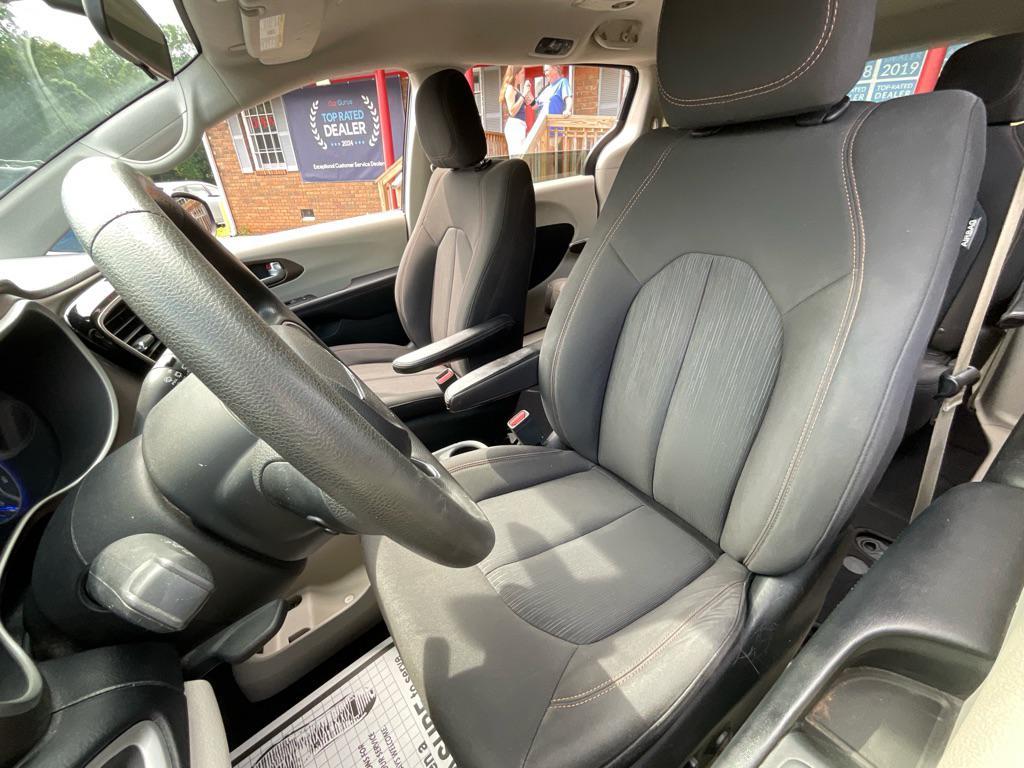used 2018 Chrysler Pacifica car, priced at $9,985