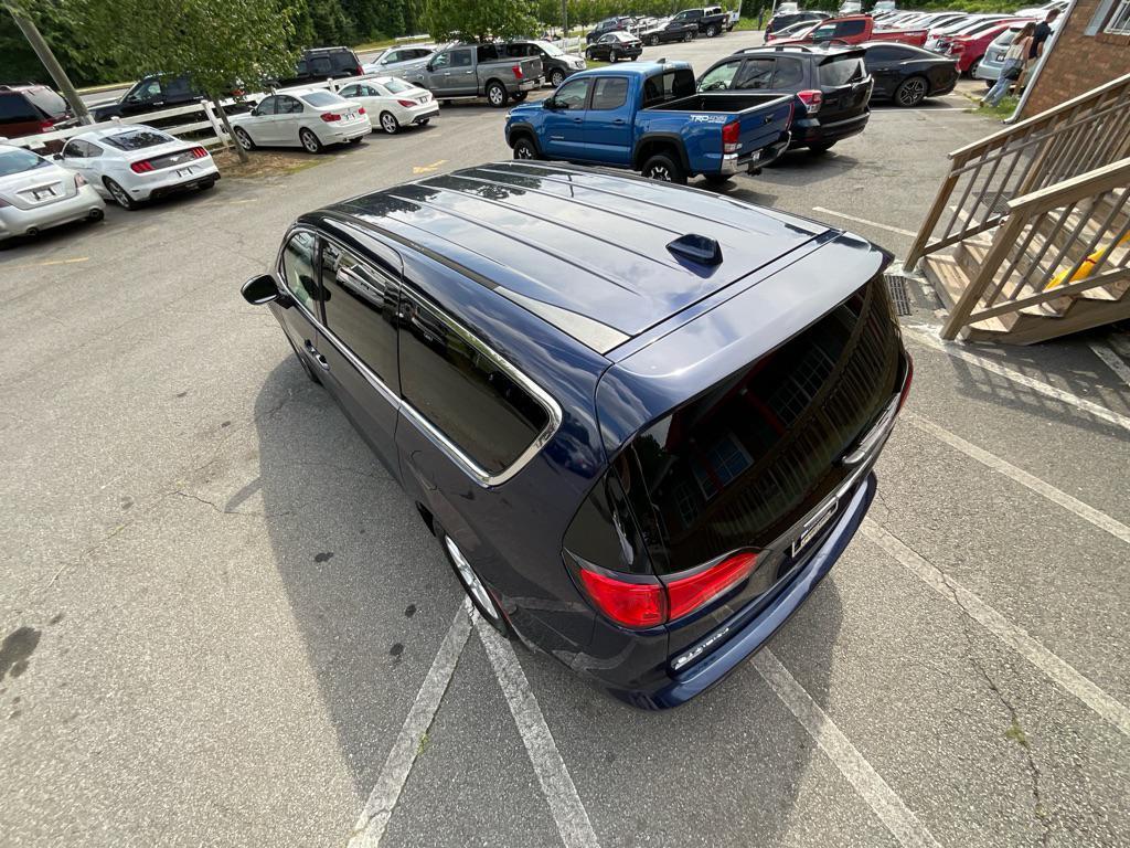 used 2018 Chrysler Pacifica car, priced at $9,985