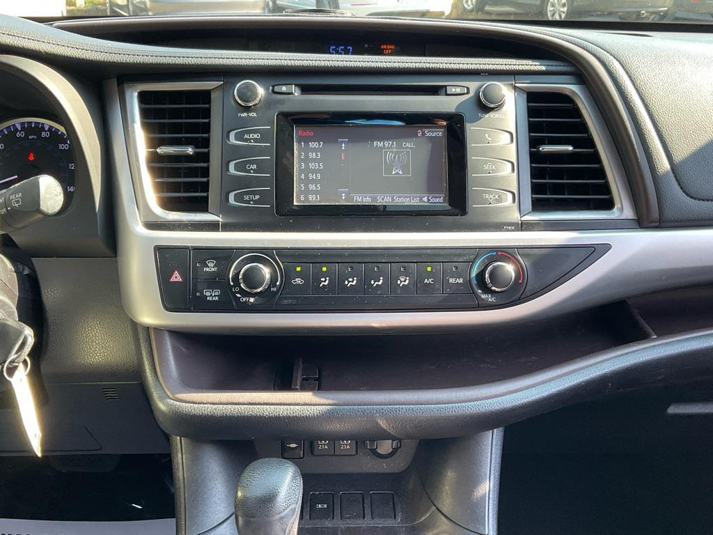 used 2019 Toyota Highlander car, priced at $20,485