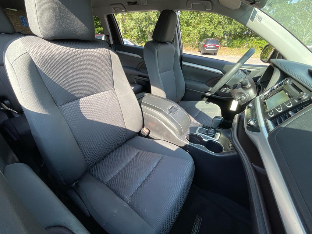 used 2019 Toyota Highlander car, priced at $20,485