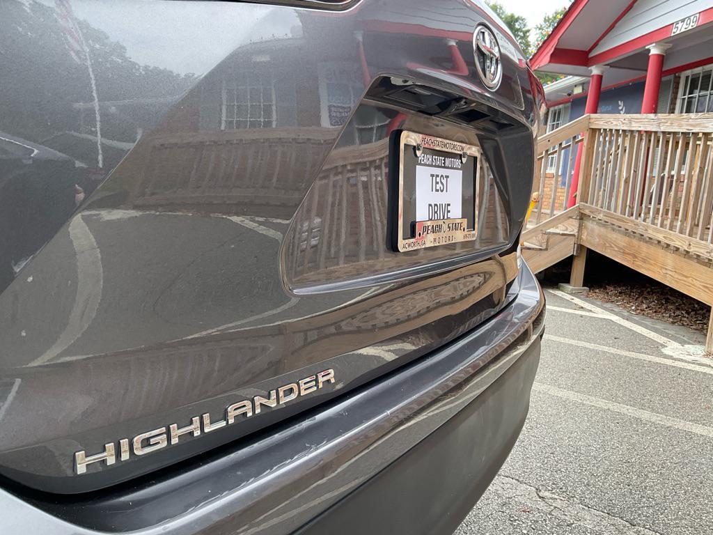 used 2020 Toyota Highlander car, priced at $17,985