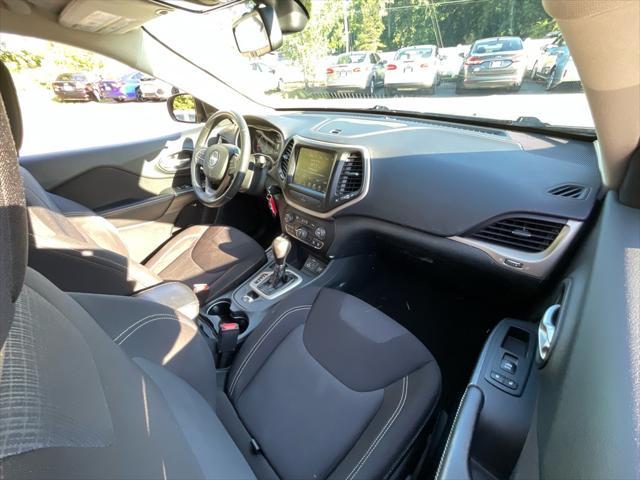 used 2015 Jeep Cherokee car, priced at $9,985
