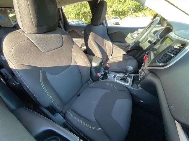 used 2015 Jeep Cherokee car, priced at $9,985