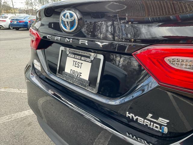 used 2018 Toyota Camry Hybrid car, priced at $17,485