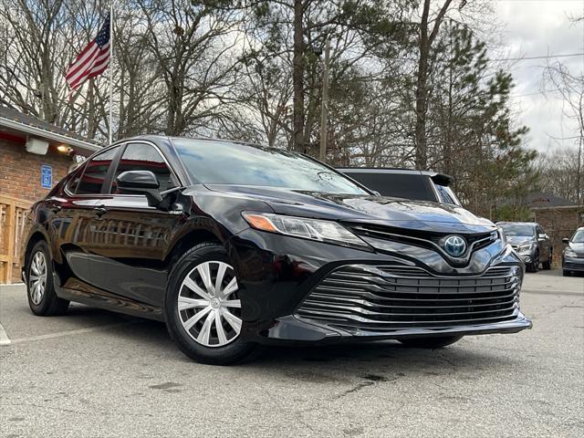 used 2018 Toyota Camry Hybrid car, priced at $17,485