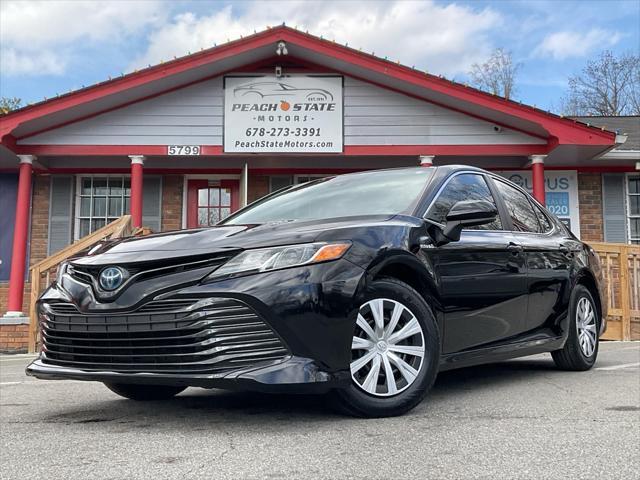 used 2018 Toyota Camry Hybrid car, priced at $17,485