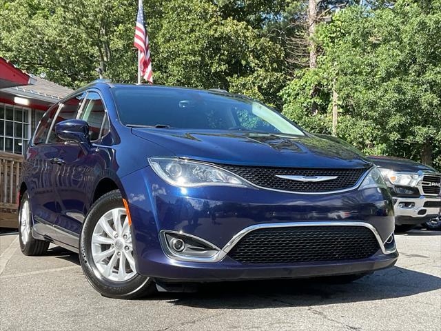 used 2019 Chrysler Pacifica car, priced at $12,485