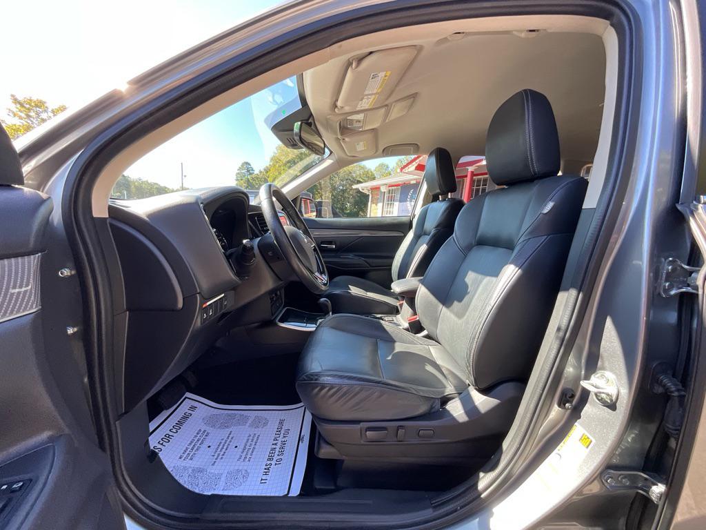 used 2020 Mitsubishi Outlander car, priced at $11,985