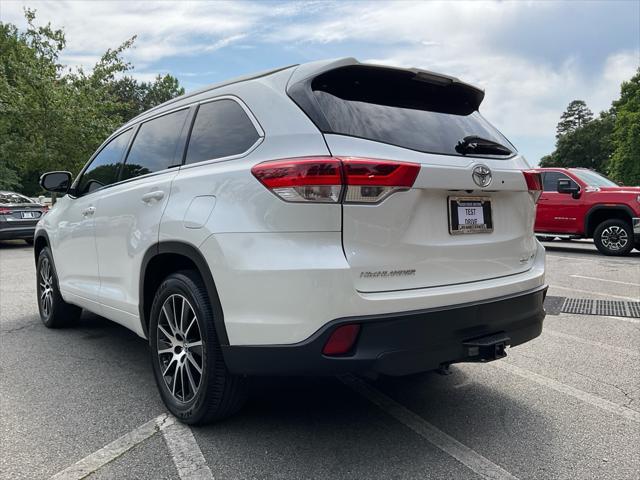 used 2017 Toyota Highlander car