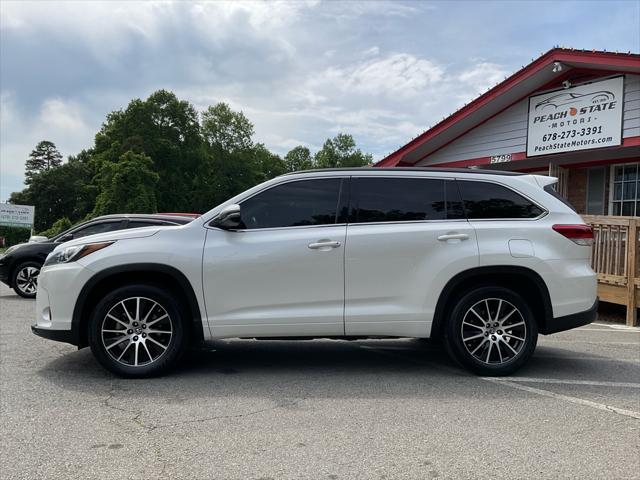 used 2017 Toyota Highlander car
