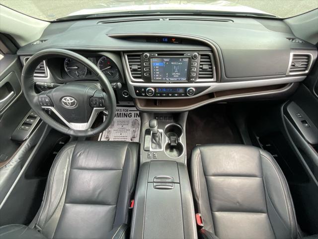 used 2014 Toyota Highlander car, priced at $15,485
