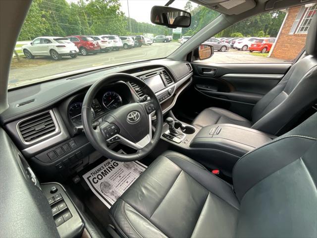 used 2014 Toyota Highlander car, priced at $15,485