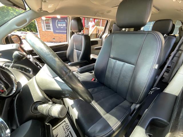 used 2015 Chrysler Town & Country car, priced at $9,985