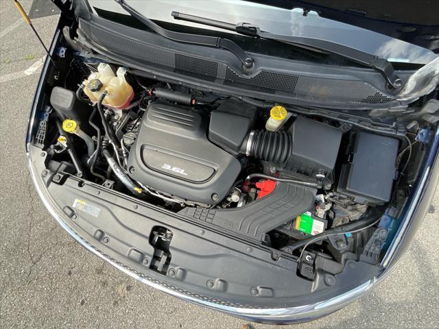 used 2018 Chrysler Pacifica car, priced at $11,985