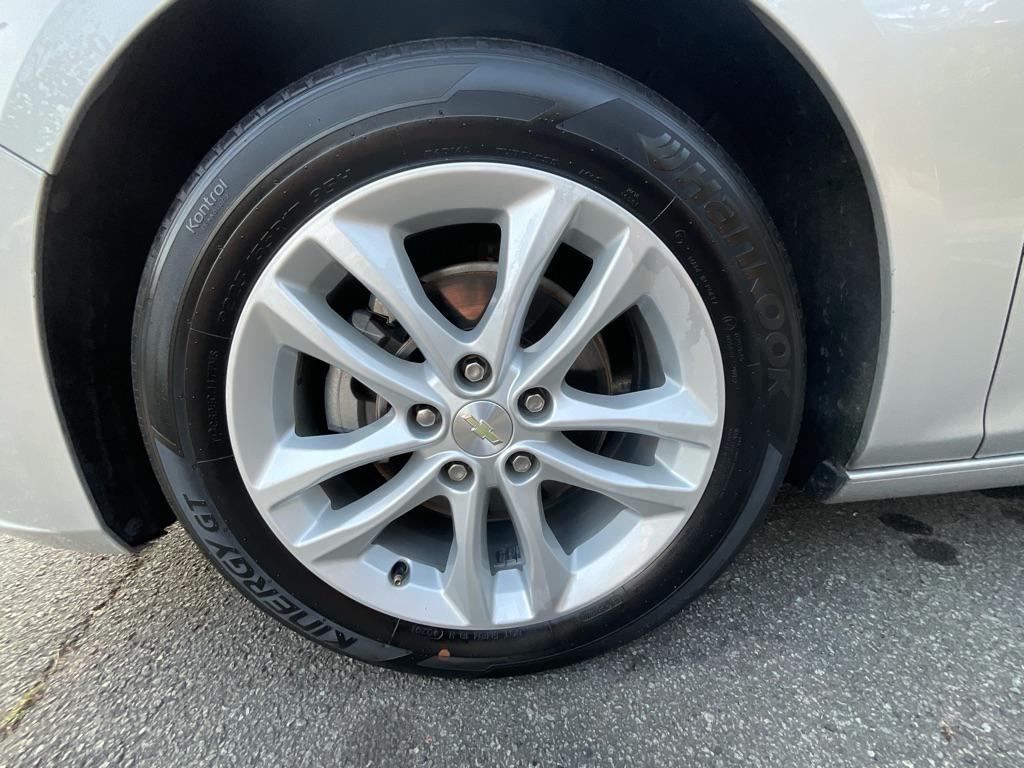 used 2018 Chevrolet Malibu car, priced at $12,485