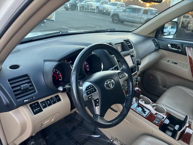 used 2013 Toyota Highlander car, priced at $14,995