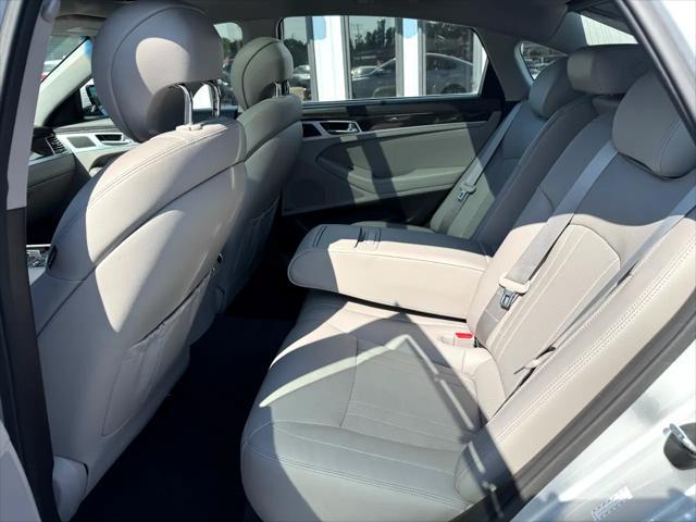 used 2015 Hyundai Genesis car