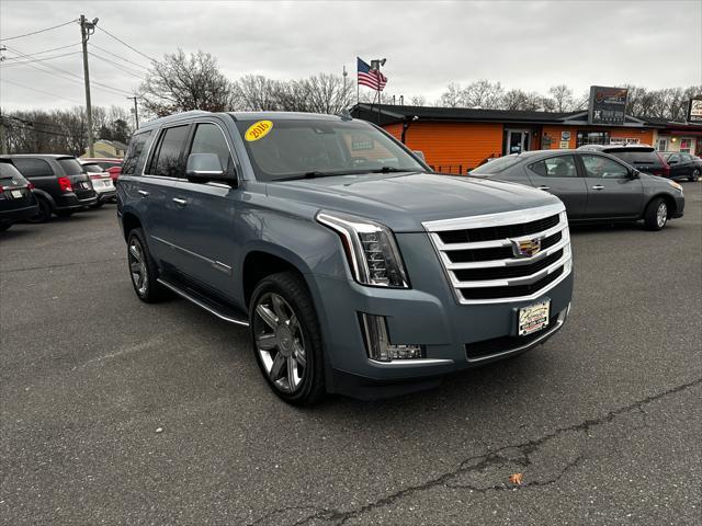 used 2016 Cadillac Escalade car, priced at $25,995