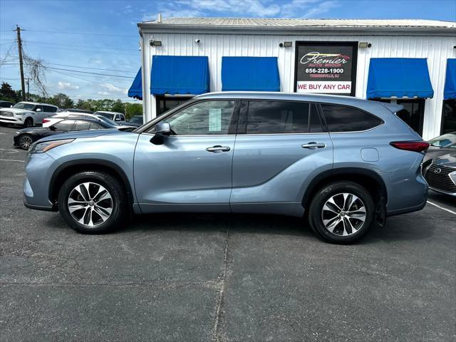 used 2021 Toyota Highlander car, priced at $25,995