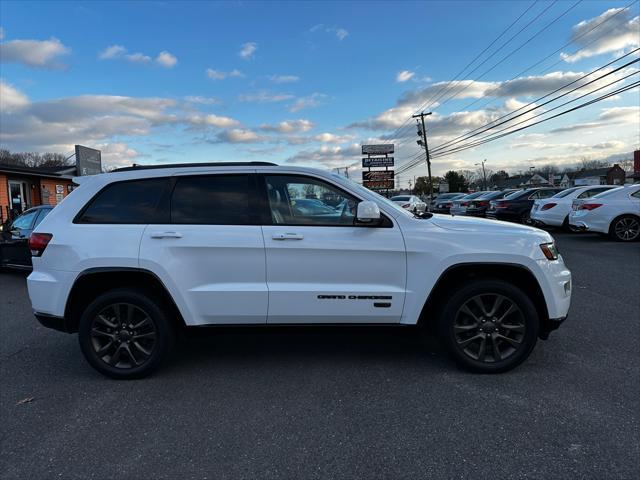 used 2016 Jeep Grand Cherokee car, priced at $14,495