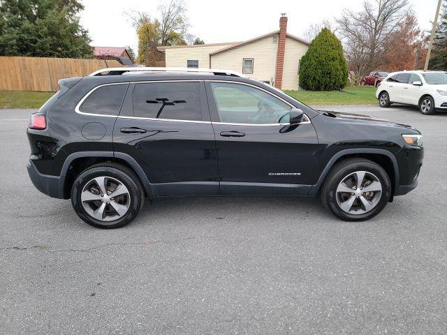 used 2019 Jeep Cherokee car, priced at $19,514