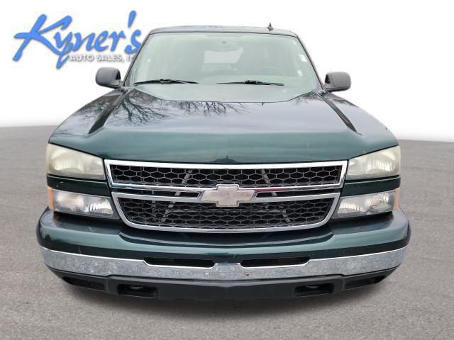 used 2006 Chevrolet Silverado 1500 car, priced at $10,995