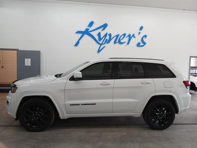 used 2017 Jeep Grand Cherokee car, priced at $17,400