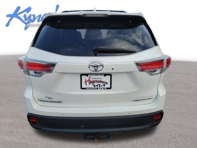 used 2016 Toyota Highlander car, priced at $20,995