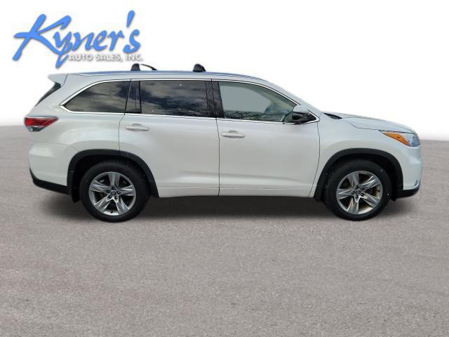 used 2016 Toyota Highlander car, priced at $20,995