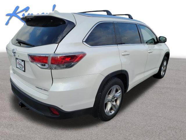 used 2016 Toyota Highlander car, priced at $20,995