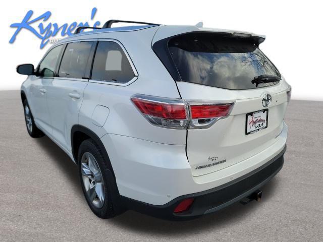 used 2016 Toyota Highlander car, priced at $20,995