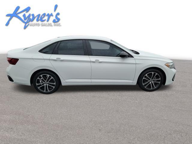 used 2022 Volkswagen Jetta car, priced at $19,812