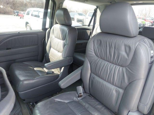 used 2007 Honda Odyssey car, priced at $3,900