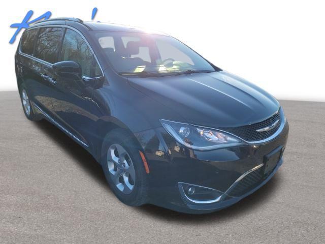 used 2017 Chrysler Pacifica car, priced at $13,995