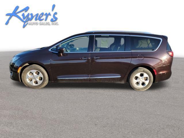 used 2017 Chrysler Pacifica car, priced at $13,995