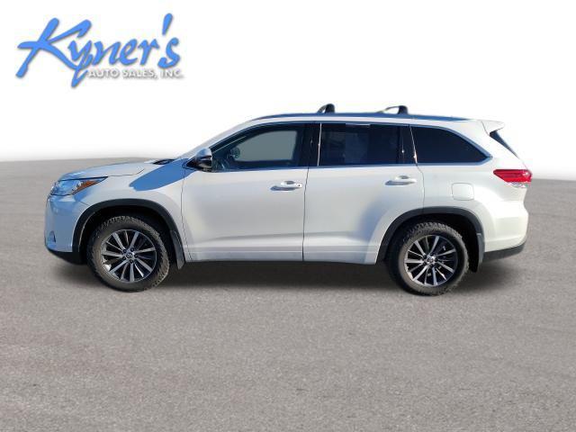 used 2018 Toyota Highlander car, priced at $25,495