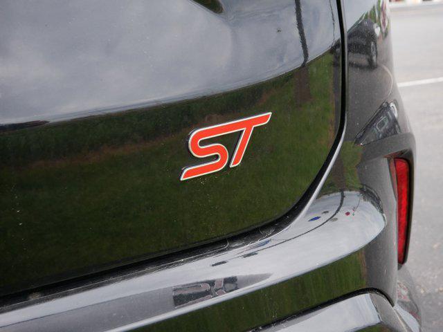 used 2022 Ford Edge car, priced at $34,910