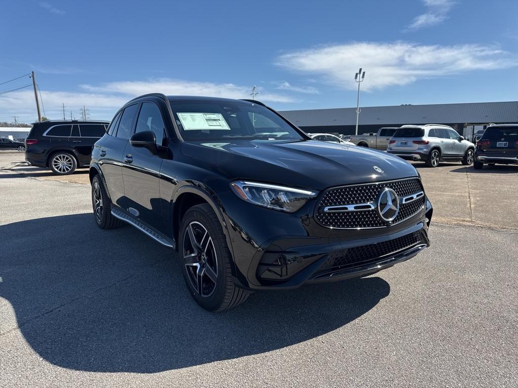 new 2025 Mercedes-Benz GLC 300 car, priced at $63,935