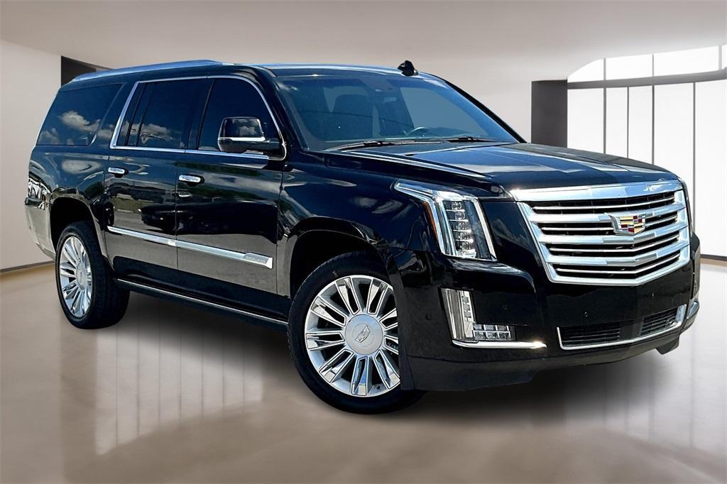 used 2019 Cadillac Escalade ESV car, priced at $39,288