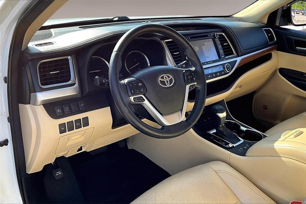used 2018 Toyota Highlander car, priced at $28,200