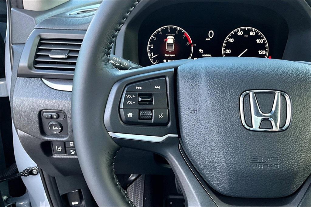 used 2024 Honda Ridgeline car, priced at $35,985