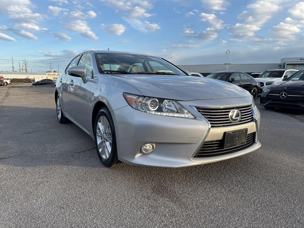 used 2014 Lexus ES 300h car, priced at $19,986