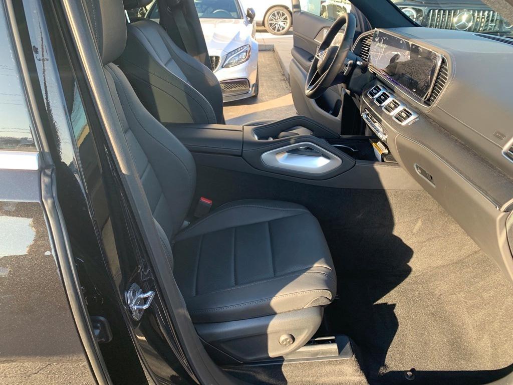 new 2025 Mercedes-Benz GLS 450 car, priced at $91,945