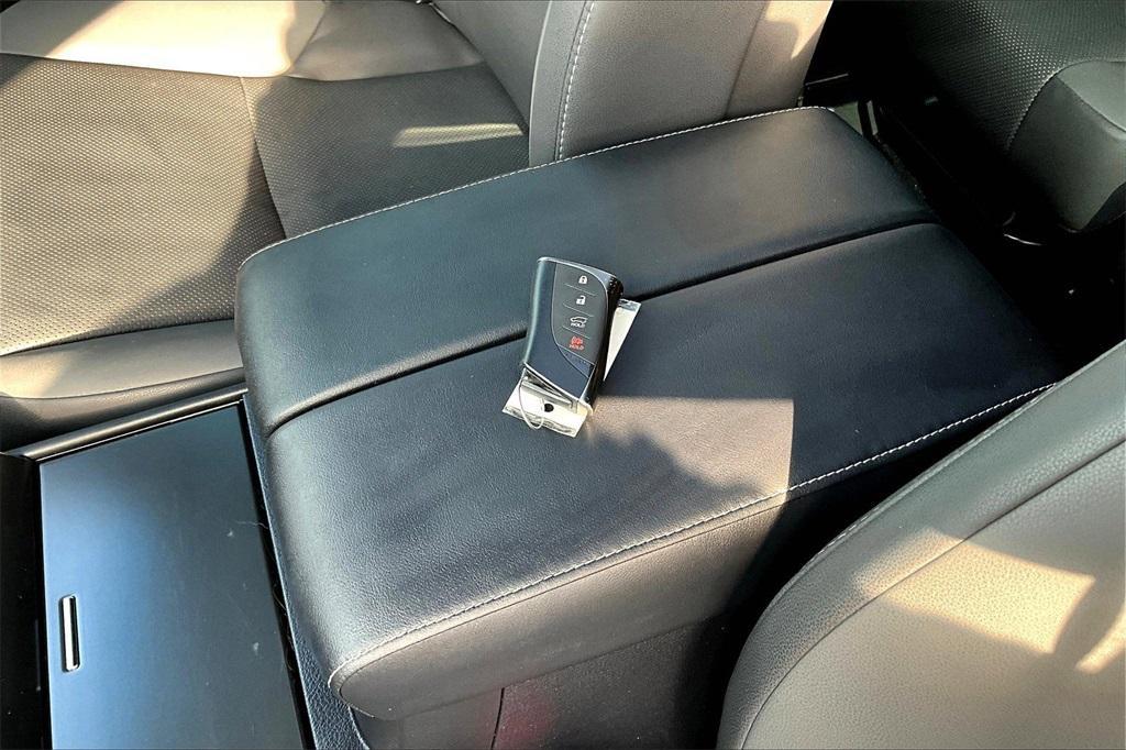 used 2022 Lexus GX 460 car, priced at $49,988