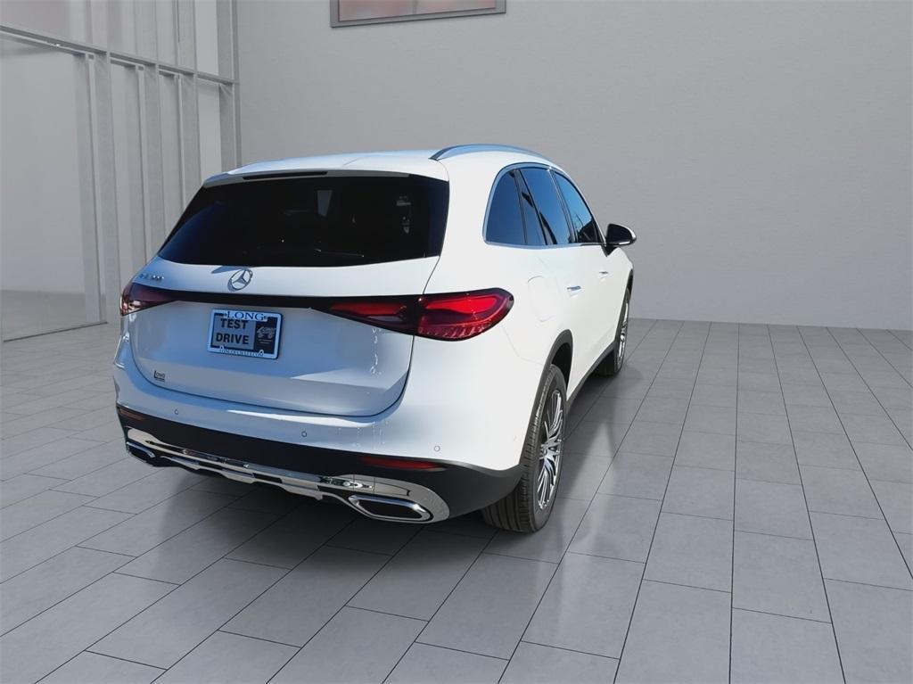 new 2025 Mercedes-Benz GLC 300 car, priced at $51,385